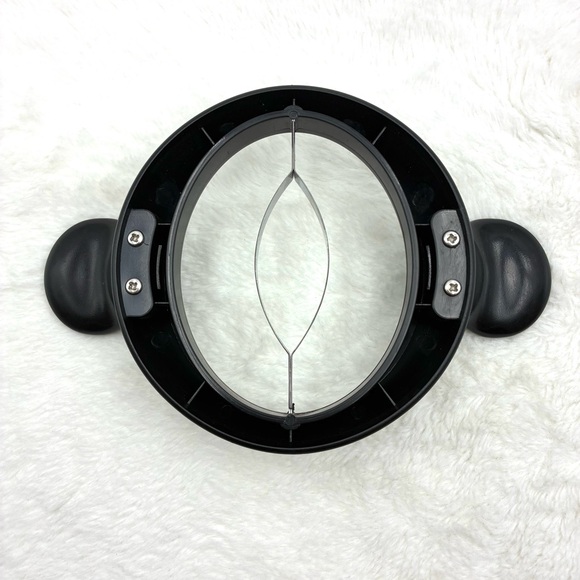 Black and Silver Mango and Apple Corer - Picture 3 of 4